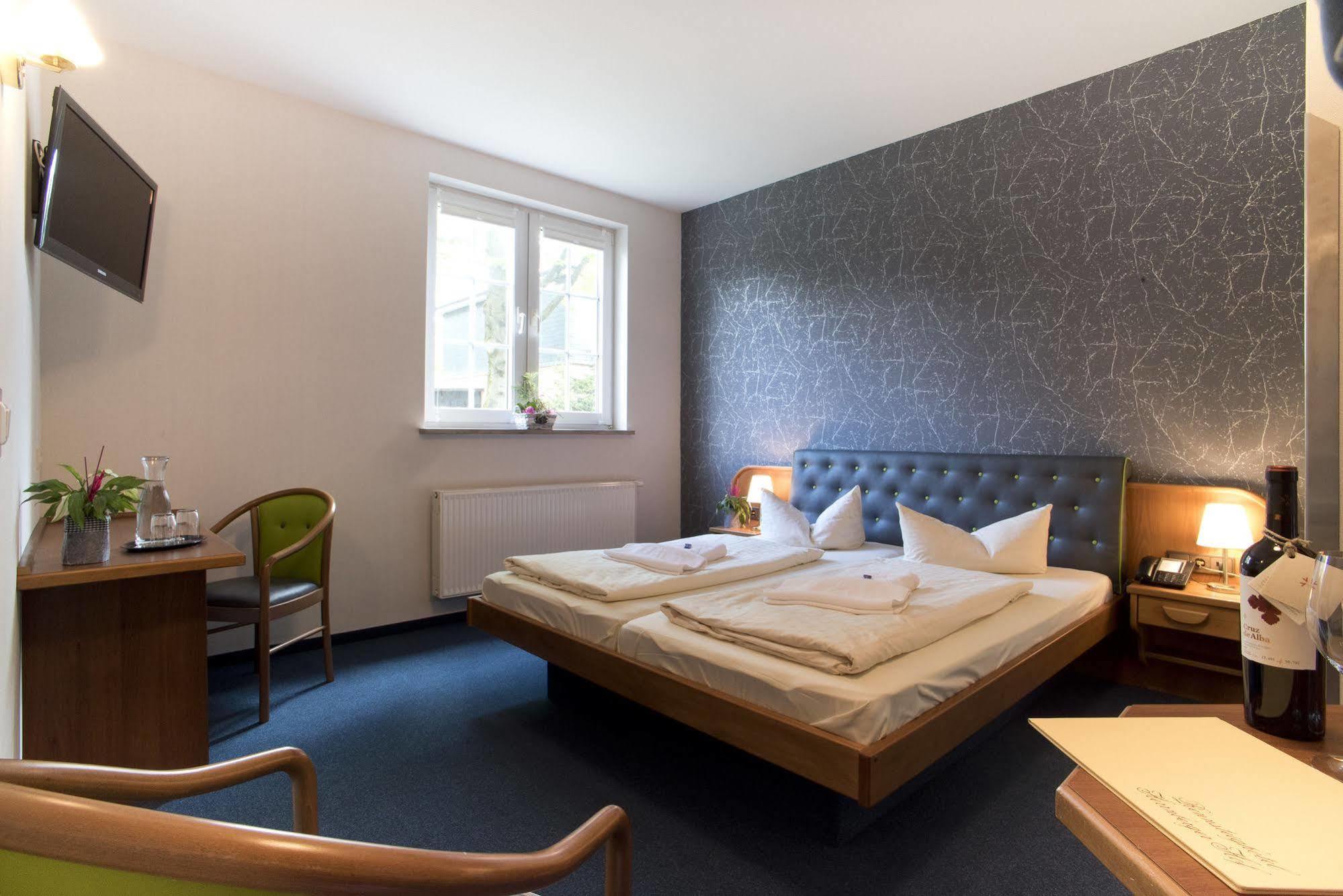 Rennsteighotel Herrnberger Hof 노이하우스암렌웨그 외부 사진